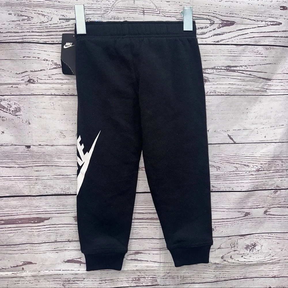 Nike Unisex Kids Black Jogger/Sweatpants Size 4t